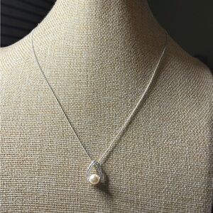 Avon MILLA Pearl Teardrop Necklace